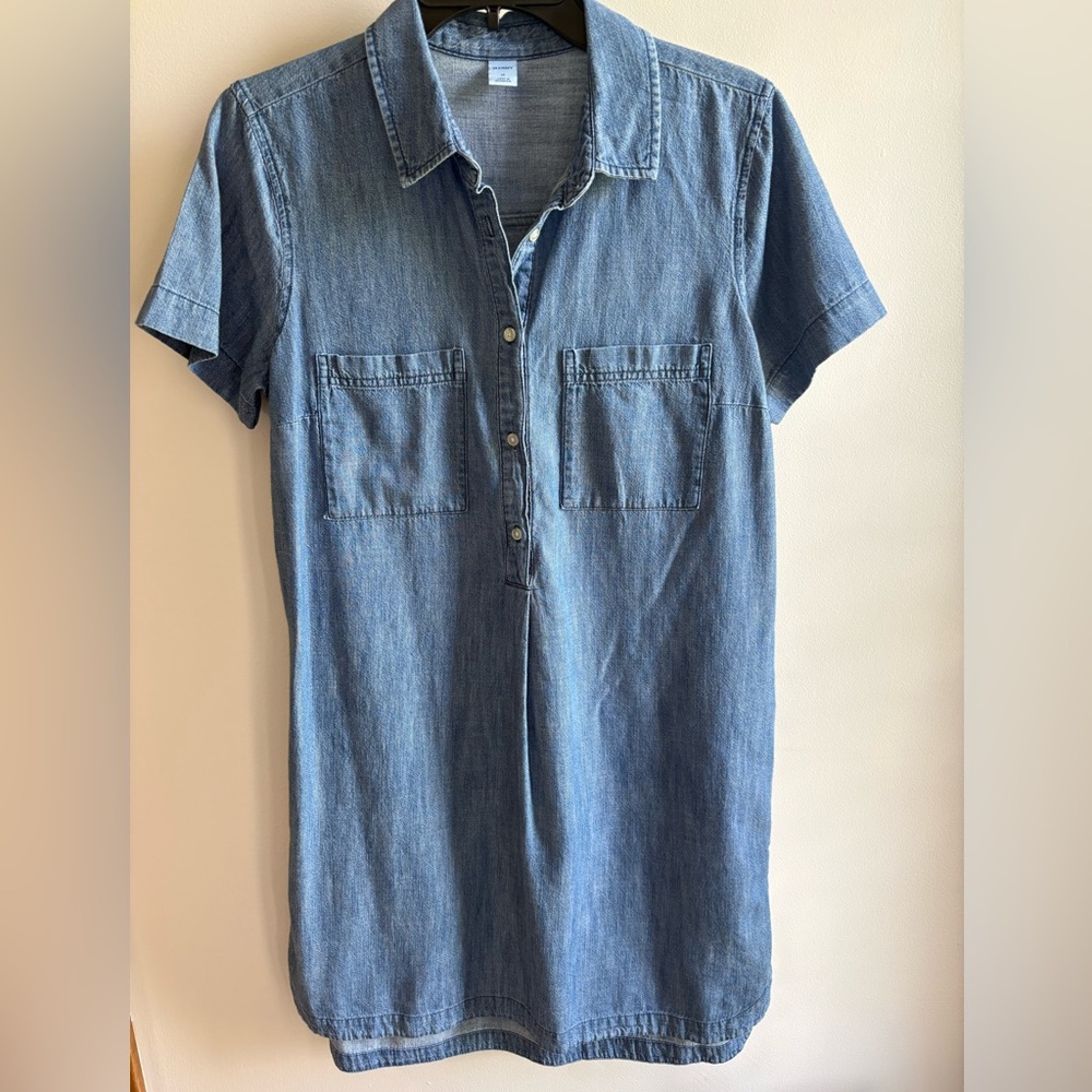 Old Navy Denim Shirt Dress in Light Blue